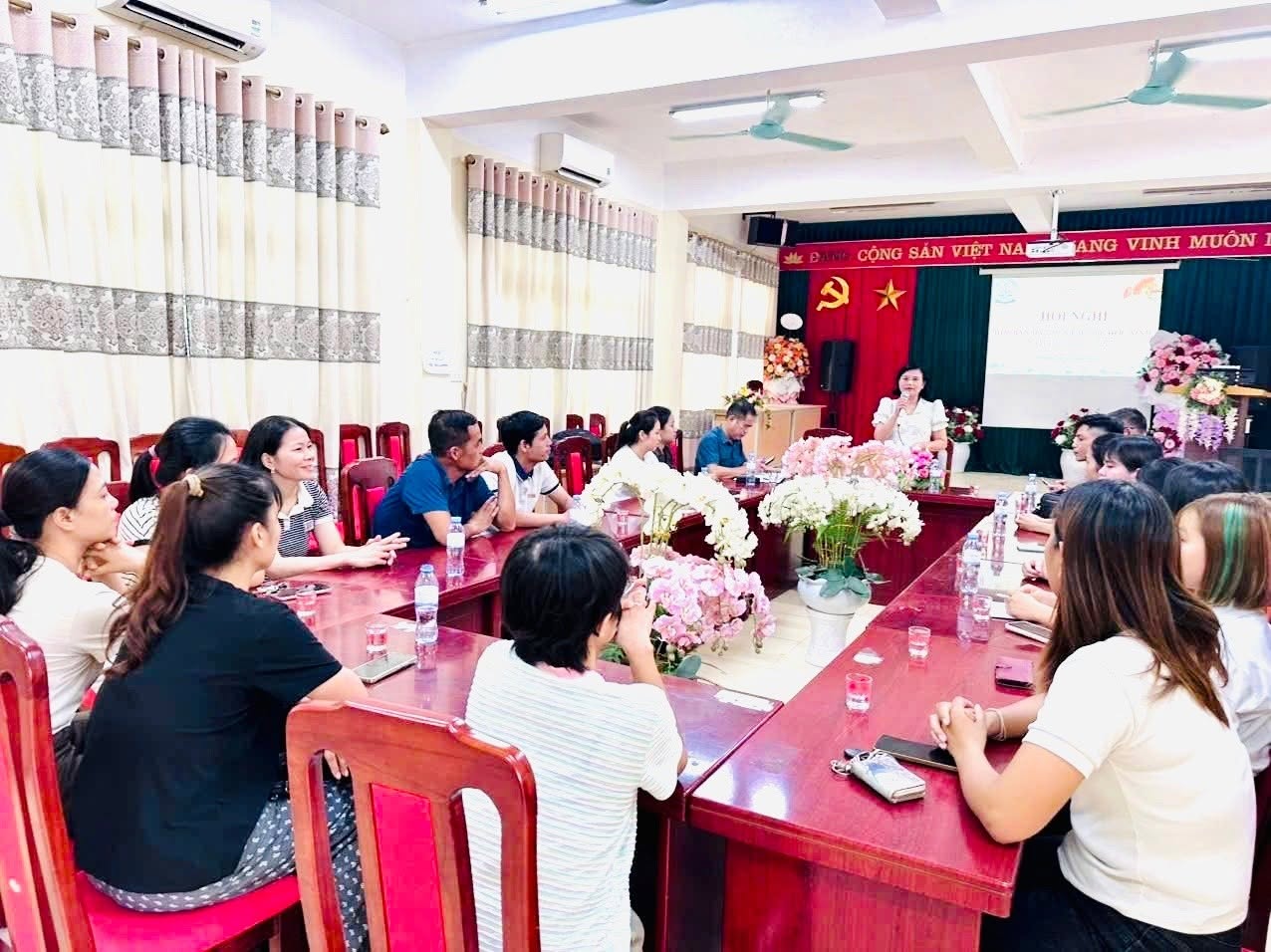 Chương trình giáo dục và hoạt động trải nghiệm