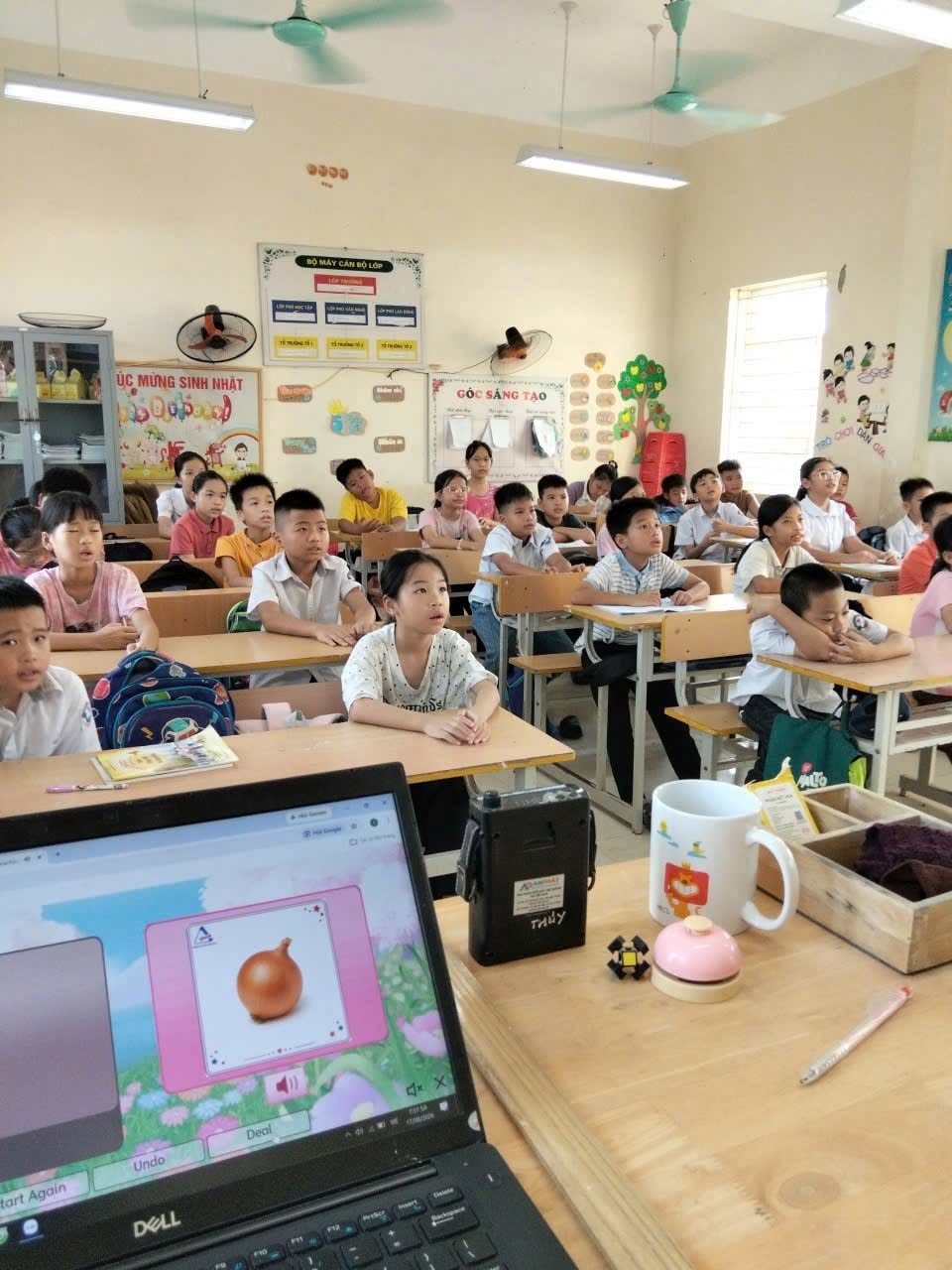 Rực rỡ sắc màu các hoạt động ngoại khóa và phong trào thi đua nổi bật của học sinh 3 778318715 122102524419438802 843229968557557496 n 2