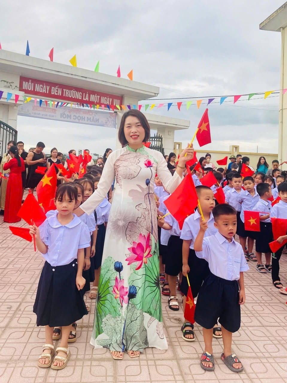 5 Phương pháp giáo dục hiện đại giúp học sinh tiểu học phát triển toàn diện 3 796691206 122111213841438802 7148215582313728986 n