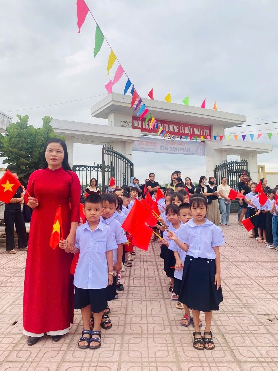 5 Phương pháp giáo dục hiện đại giúp học sinh tiểu học phát triển toàn diện 2 796831849 122111213883438802 2771438870675125714 n